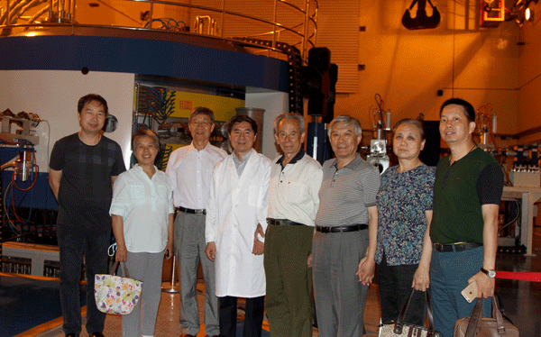 北京潮商会副会长兼常务副秘书长柯克亚等一行参观拜访中国原子能科学研究院